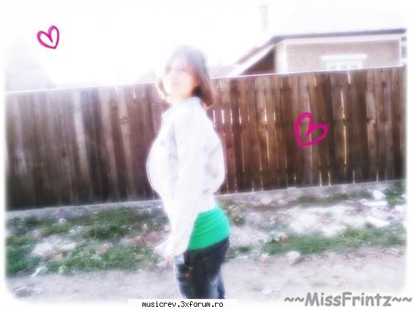 Lili Costele *.* :)) - Sugestiv Ce? - Pictures with us