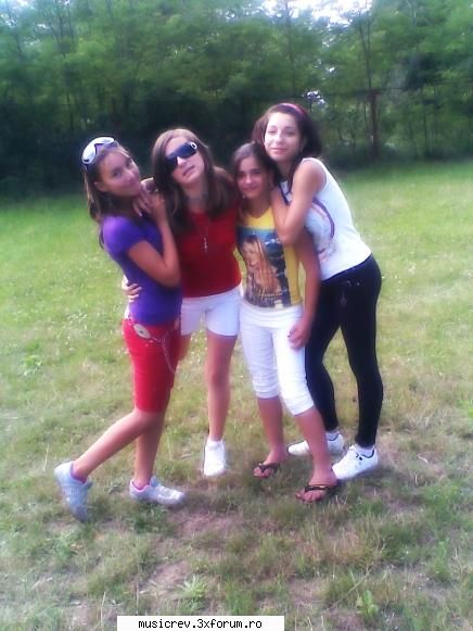 lili costele *.* :)) fata intru maine &nbsp;