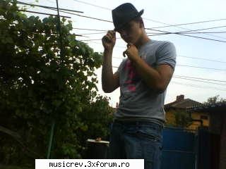 sall sunt nou  :hi:  :finger:  :finger:  :finger:  :finger:  :finger: muzica viatza mea